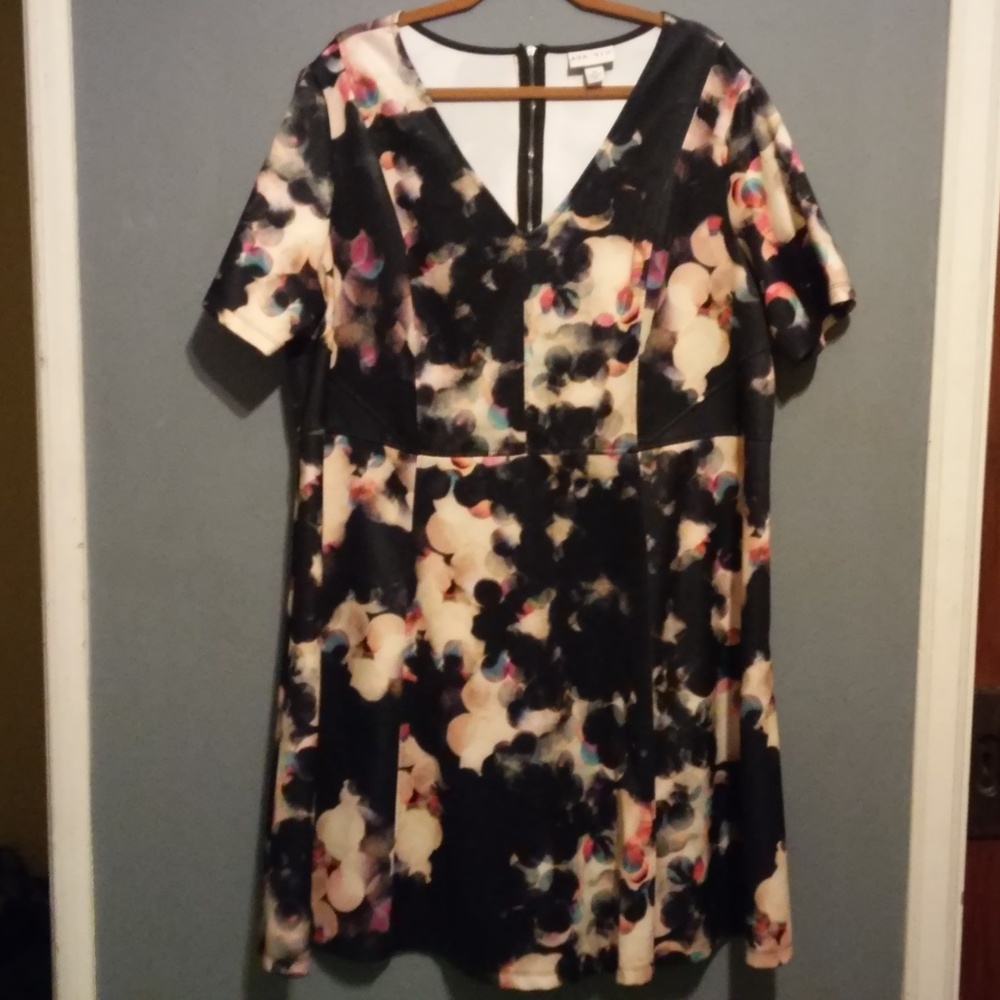 New York lights Scuba dress